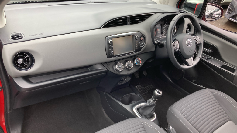 Toyota Yaris 1.5 VVT-i Icon 5dr Petrol Hatchback